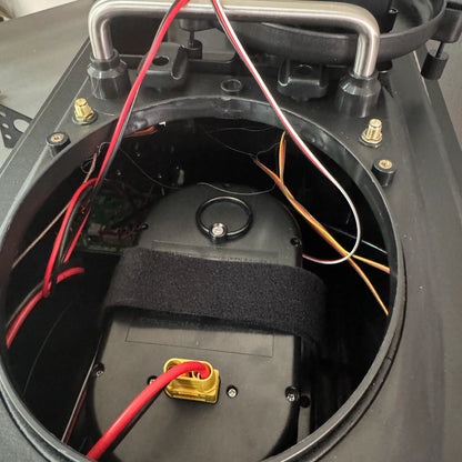 Лодка за захранка Flytec V066 GPS 200 точки 1000 м обхват и батерия 18000 mAh