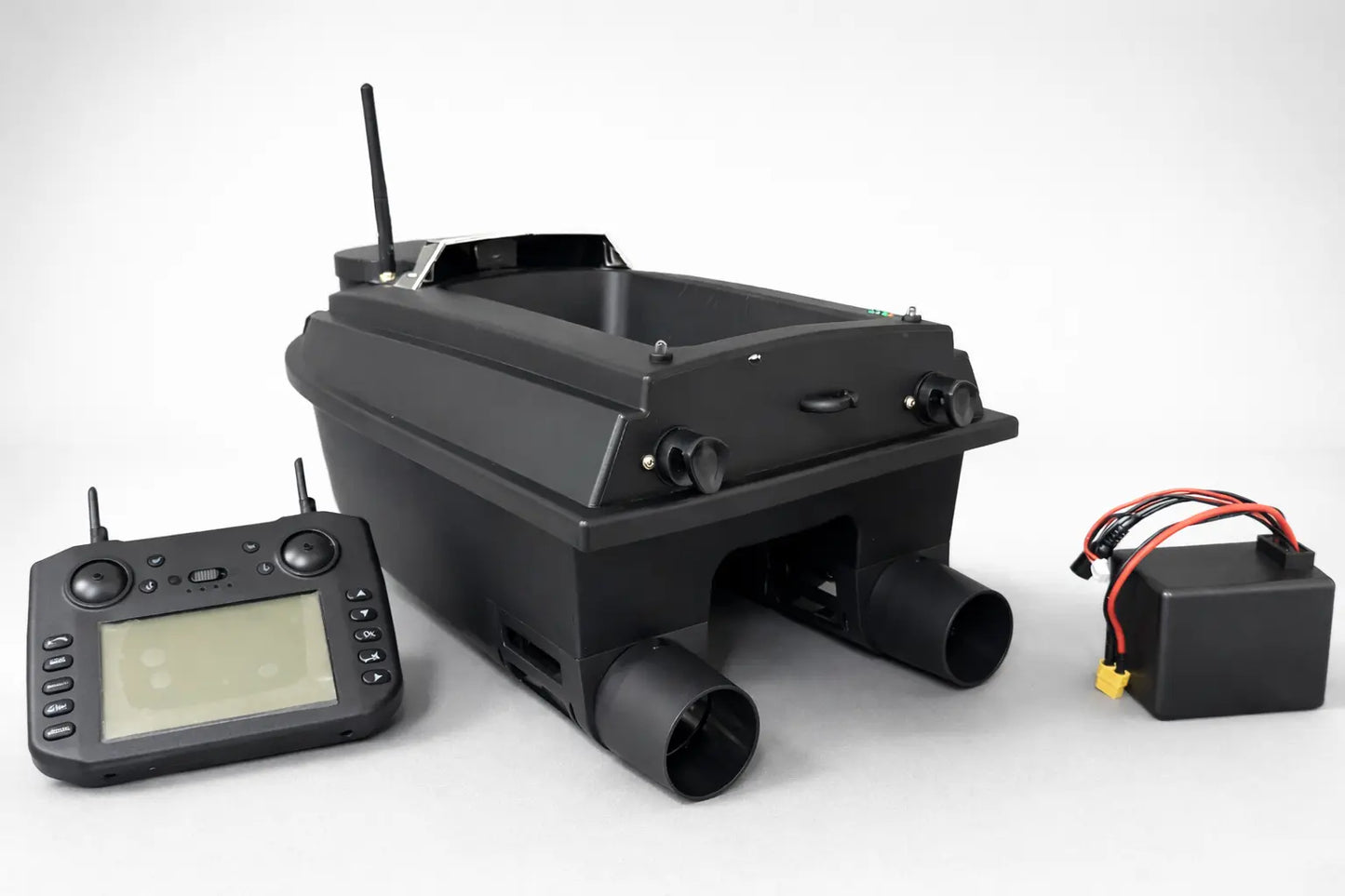 Лодка за захранка Flytec V030 GPS 180 точки 800 м обхват и батерия 20 000 mAh