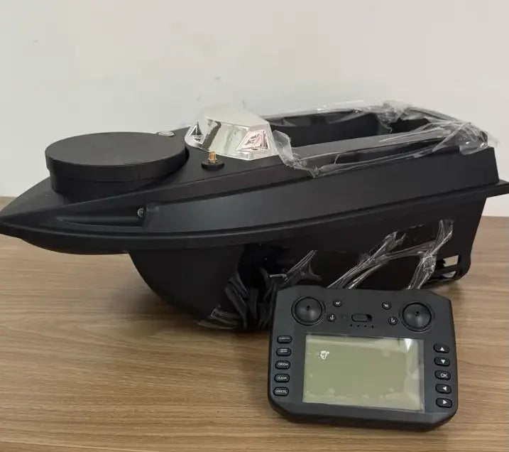 Лодка за захранка Flytec V030 GPS 180 точки 800 м обхват и батерия 20 000 mAh