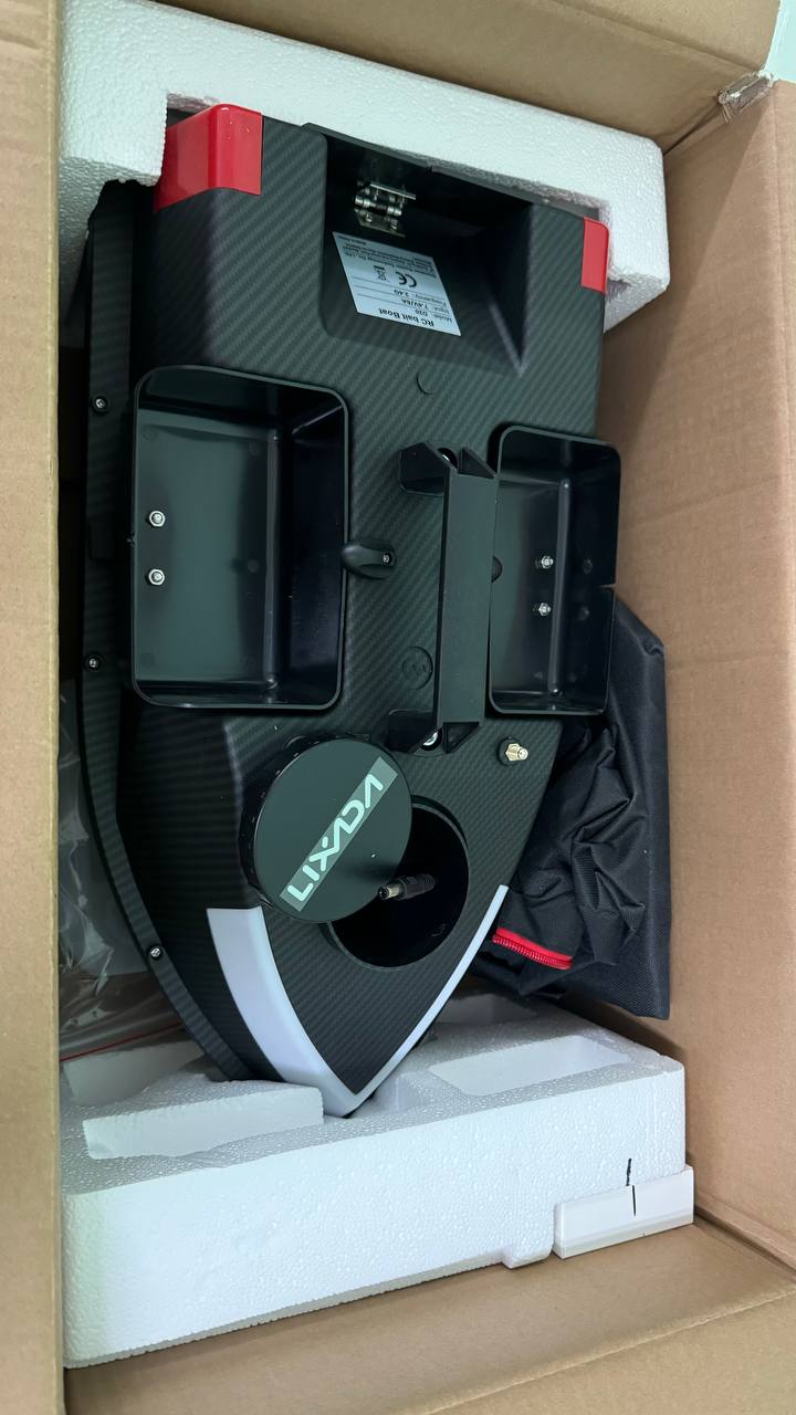 Лодка за захранка D20 с GPS (99 точки) и 2 кг капацитет